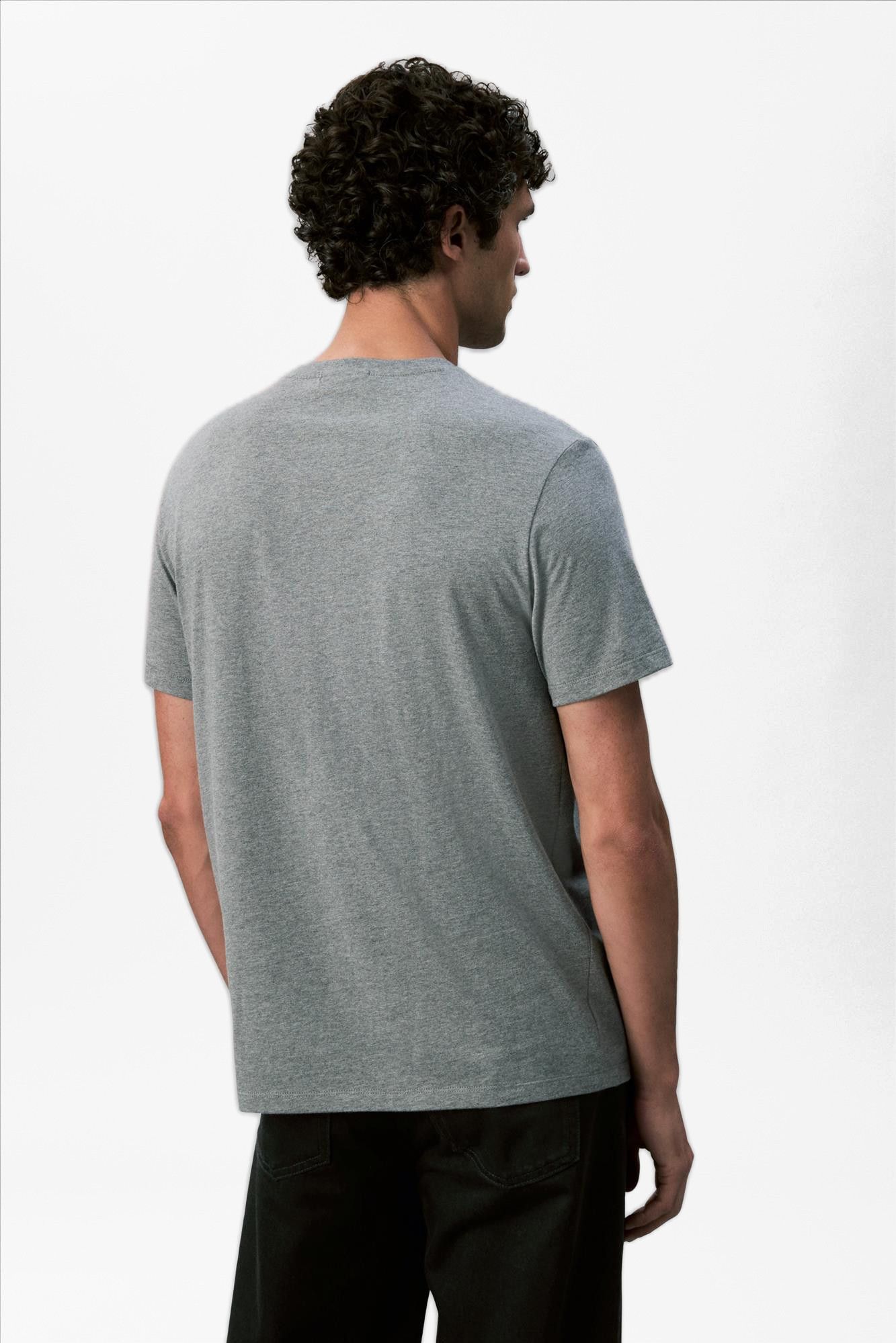 Calvin Klein Jeans - Grijze Logo Badge T-shirt
