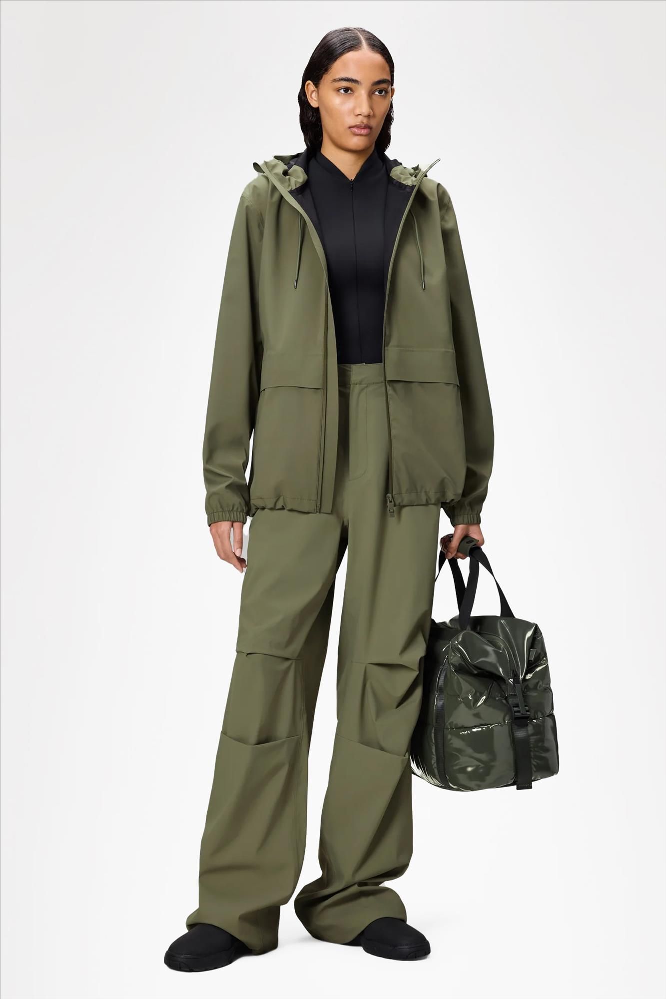 RAINS - Olijfgroene Suva Hardshell Pocket jas