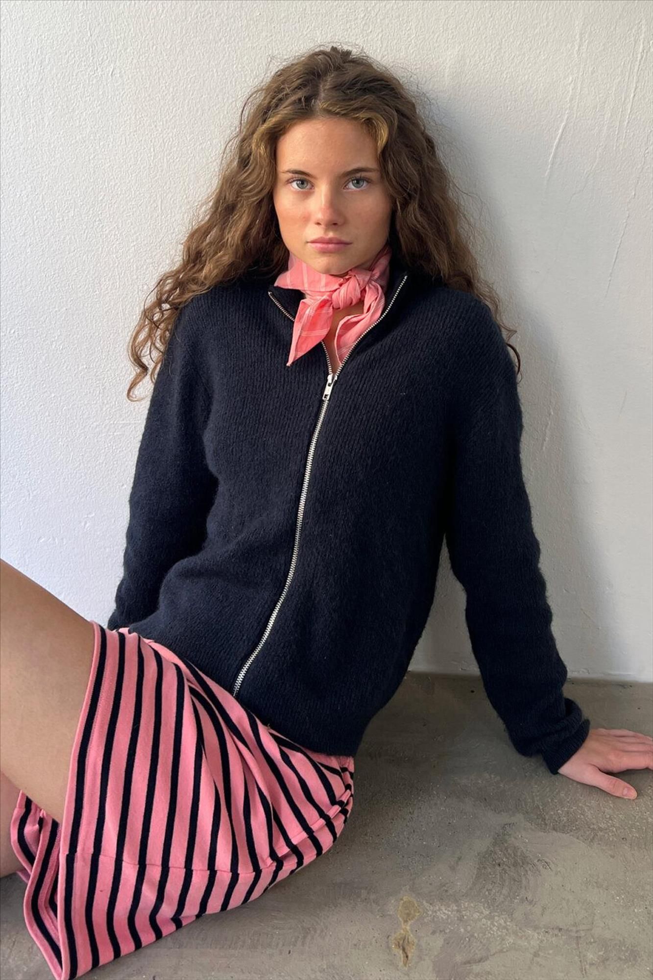Boii Studios - Donkerblauwe Milla trui