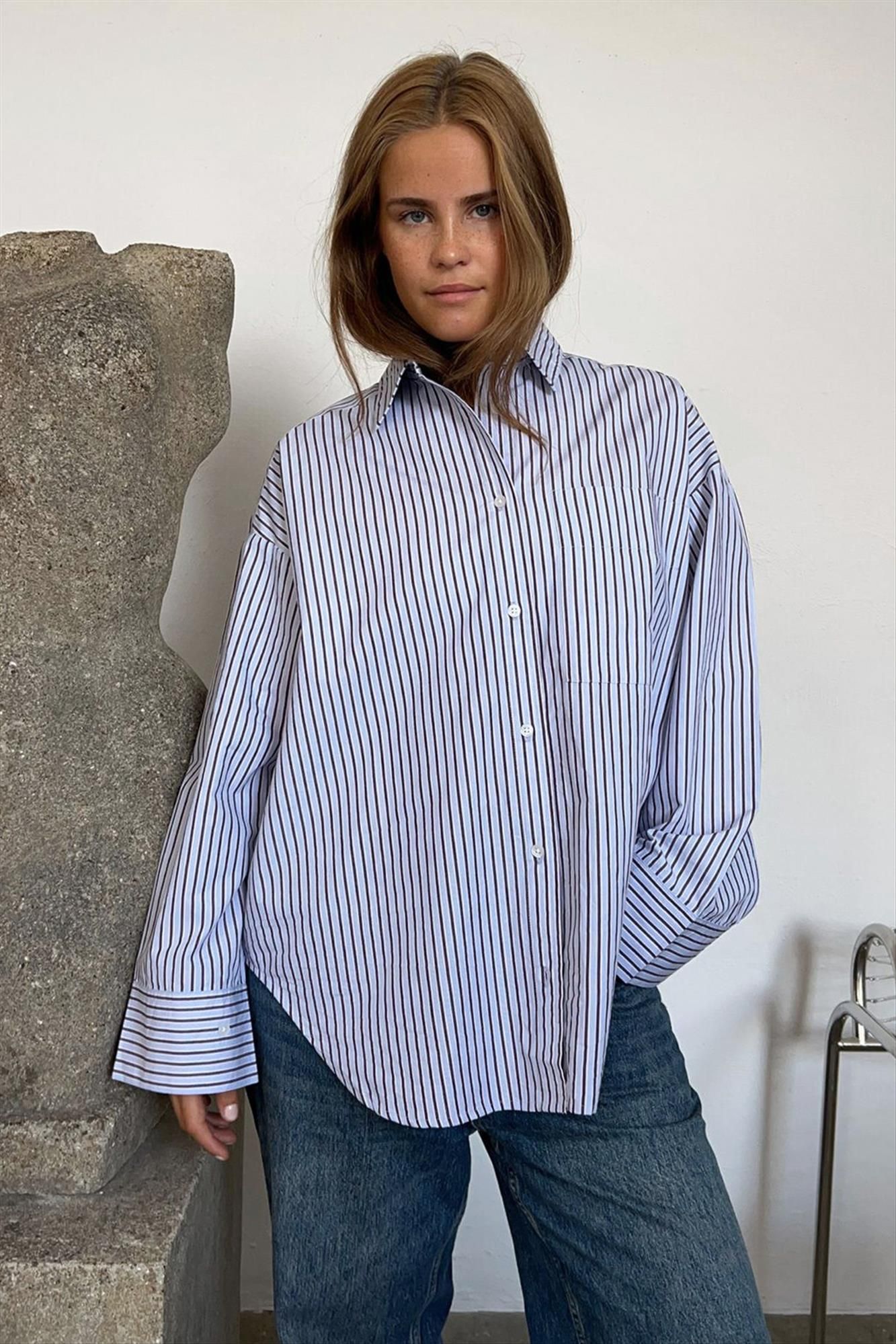 Boii Studios - Lichtblauwe Fie Art Stripe blouse