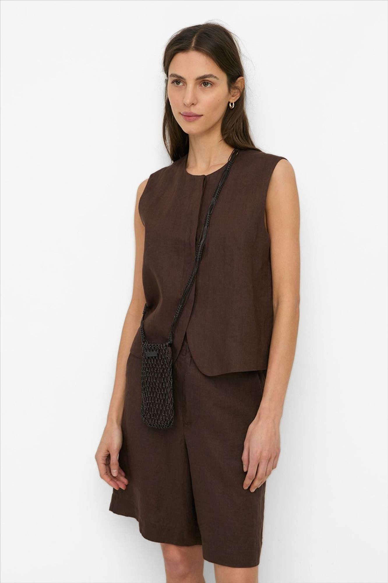 YERSE - Donkerbruine Rita Linen short
