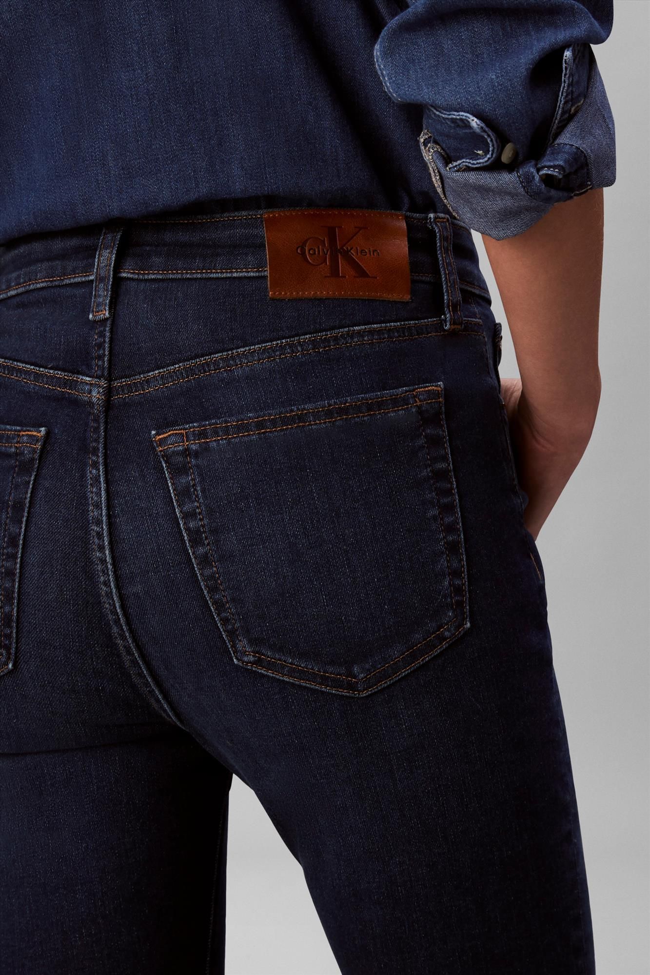 Calvin Klein Jeans - Donkerblauwe Mid Rise skinny jeans