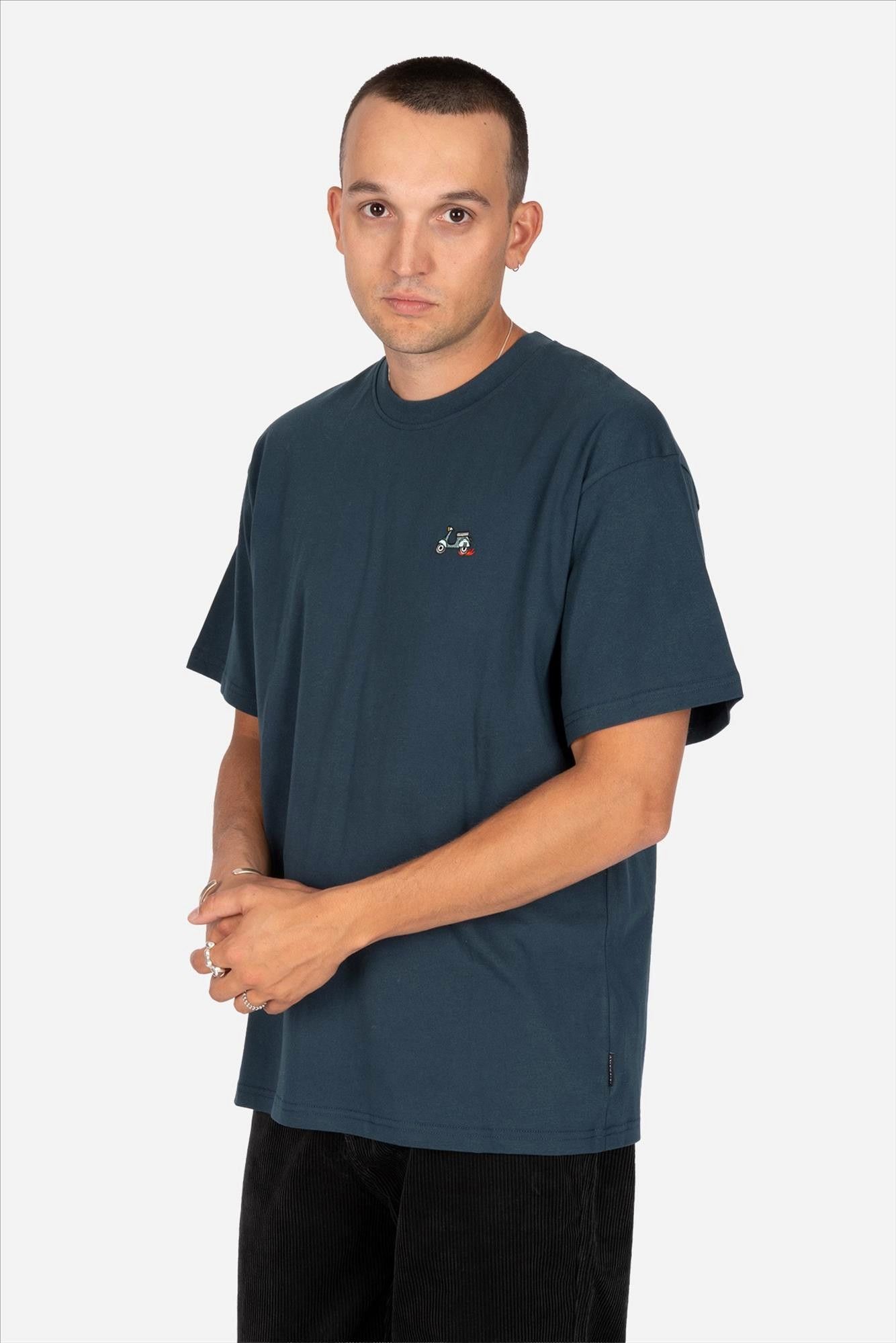 Iriedaily - Donkergroene I Scooter T-shirt